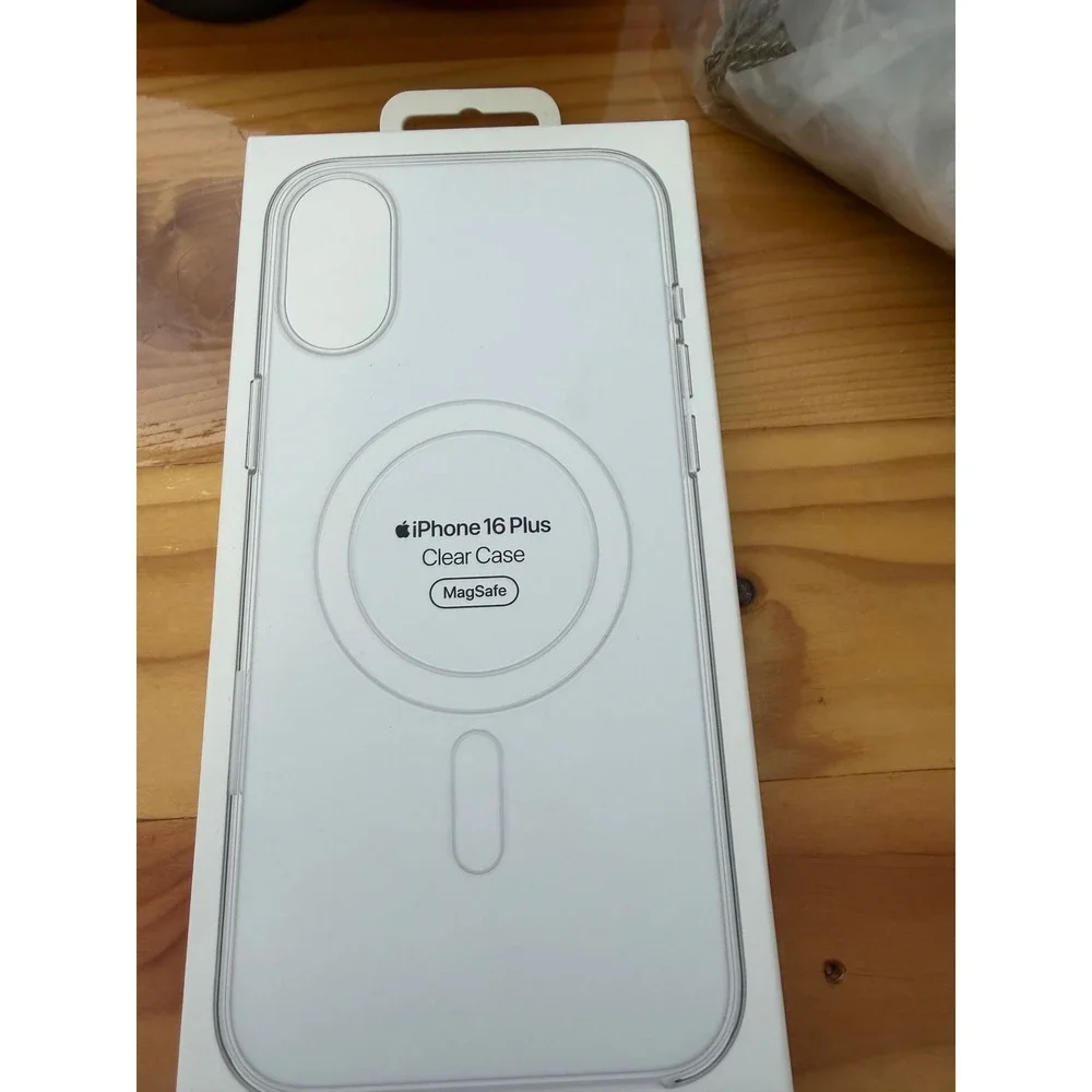 Apple MagSafe Clear Case – iPhone 16 Plus – Used